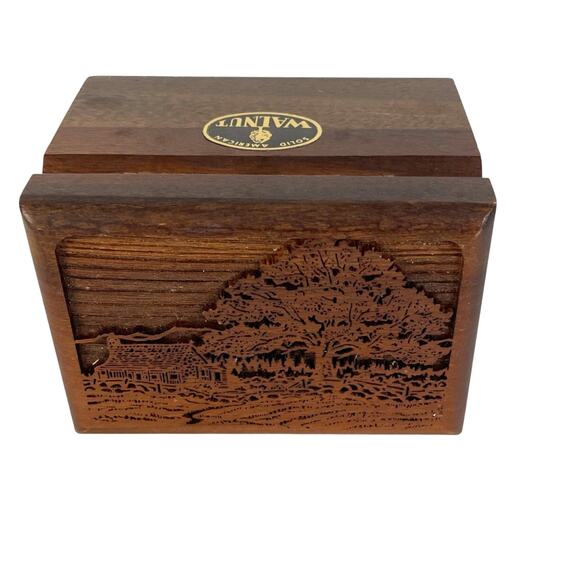Solid American Walnut Trinket Box Pioneer Scene Laser Engraved USA 4"x3"x1.5" - Picture 1 of 9